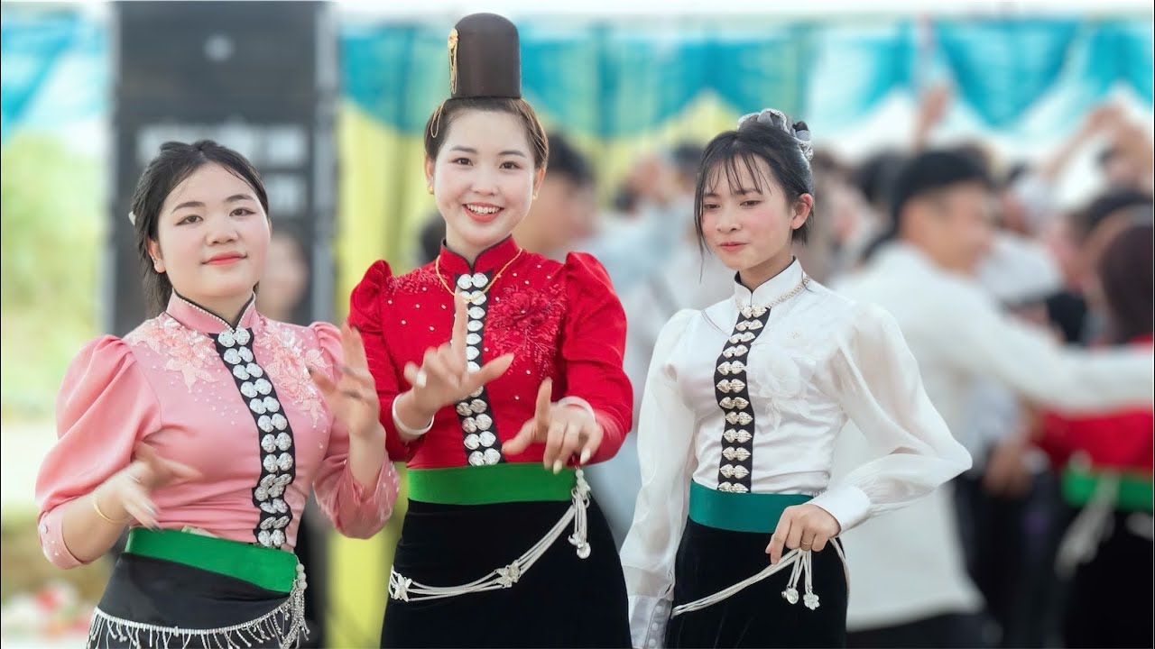 NHẠC NHẢY ĐÁM CƯỚI - MẾT CỚ CHỊ EM GÁI BẢN NHẢY QUÁ CẶNG - CÔ DÂU THUỲ CHIÊNG & CHÚ RỂ ANH TÙNG