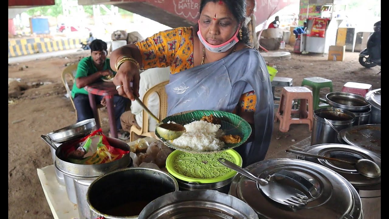 Awesome Roadside Lunch Meals | Veg Meals Starts @ 20 Rs & Non-veg 70 | Indian Street Food