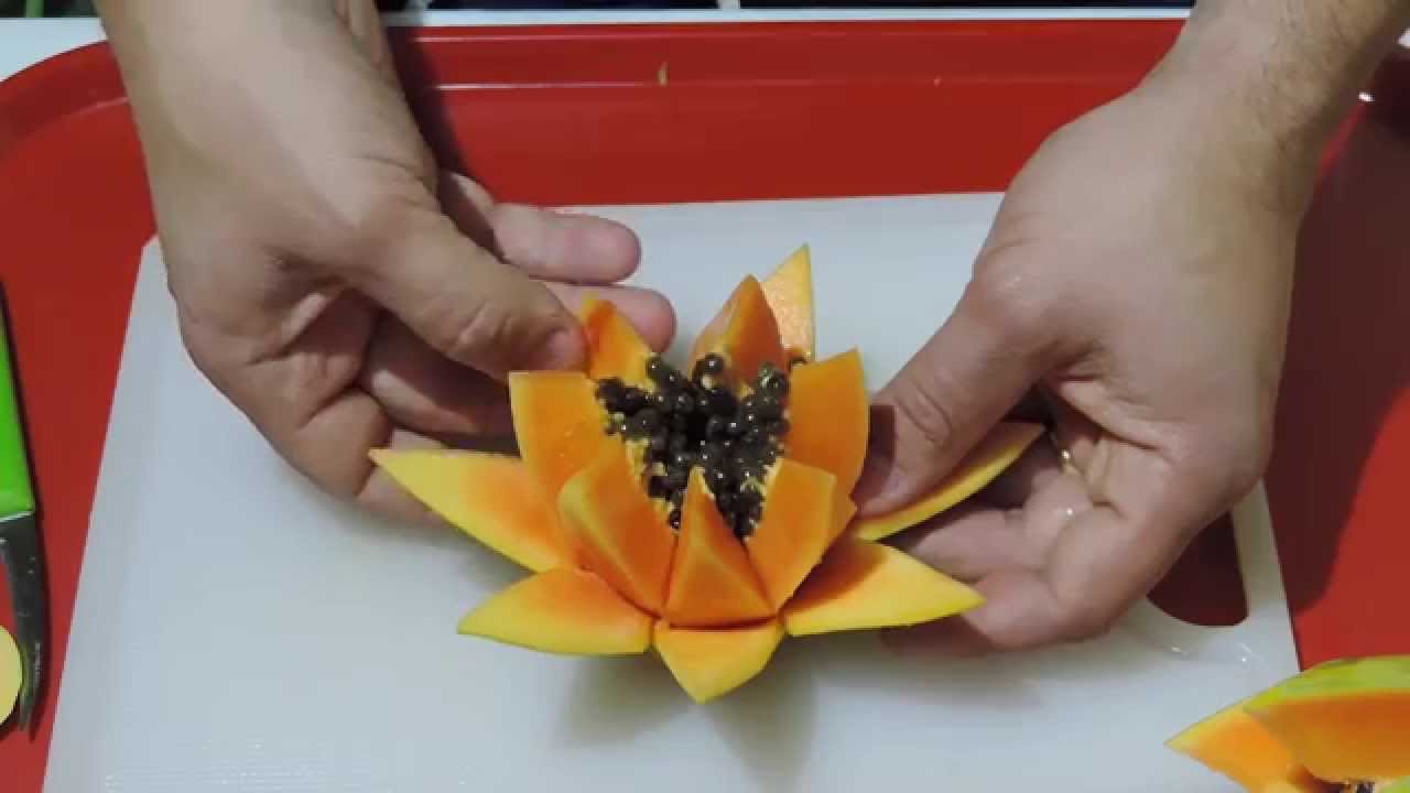 HOW TO MAKE A BEAUTIFUL FLOWER WITH PAPAIA - By J.Pereira Art Carving Fruits and Vegetables