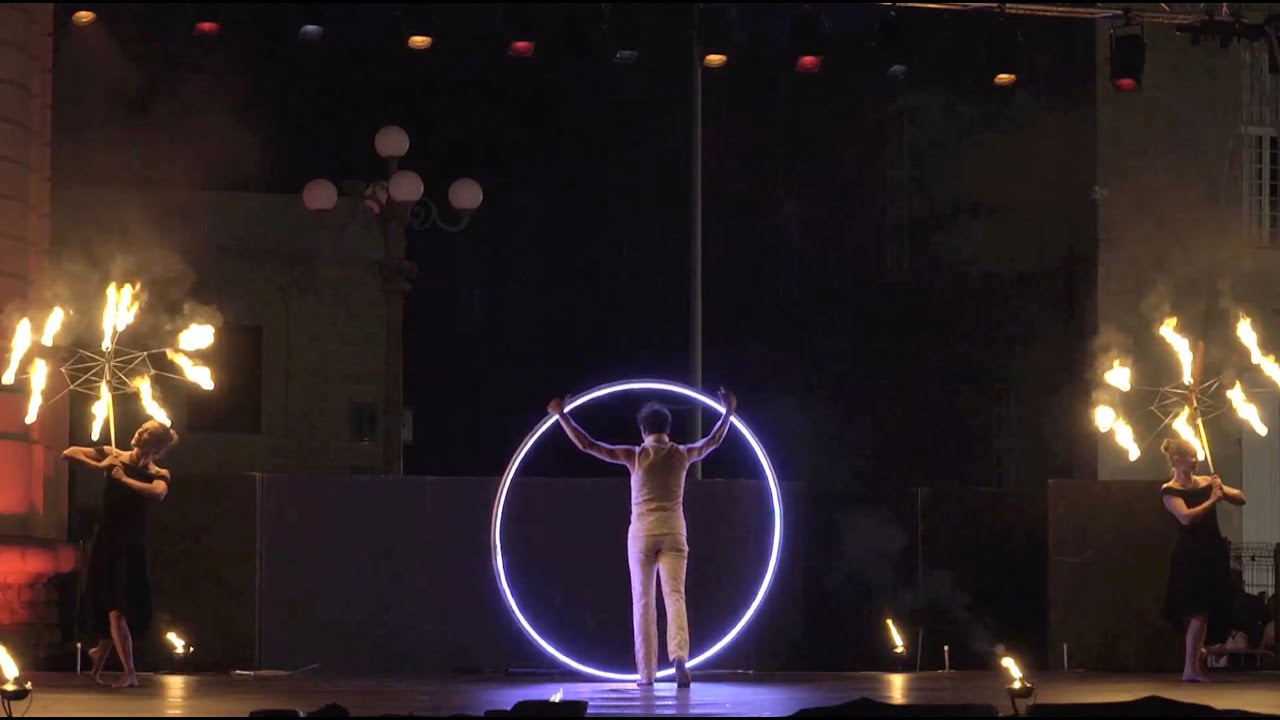 FIREFLY | Spectacle de Feu et Lumière / Fire & LED Circus Show
