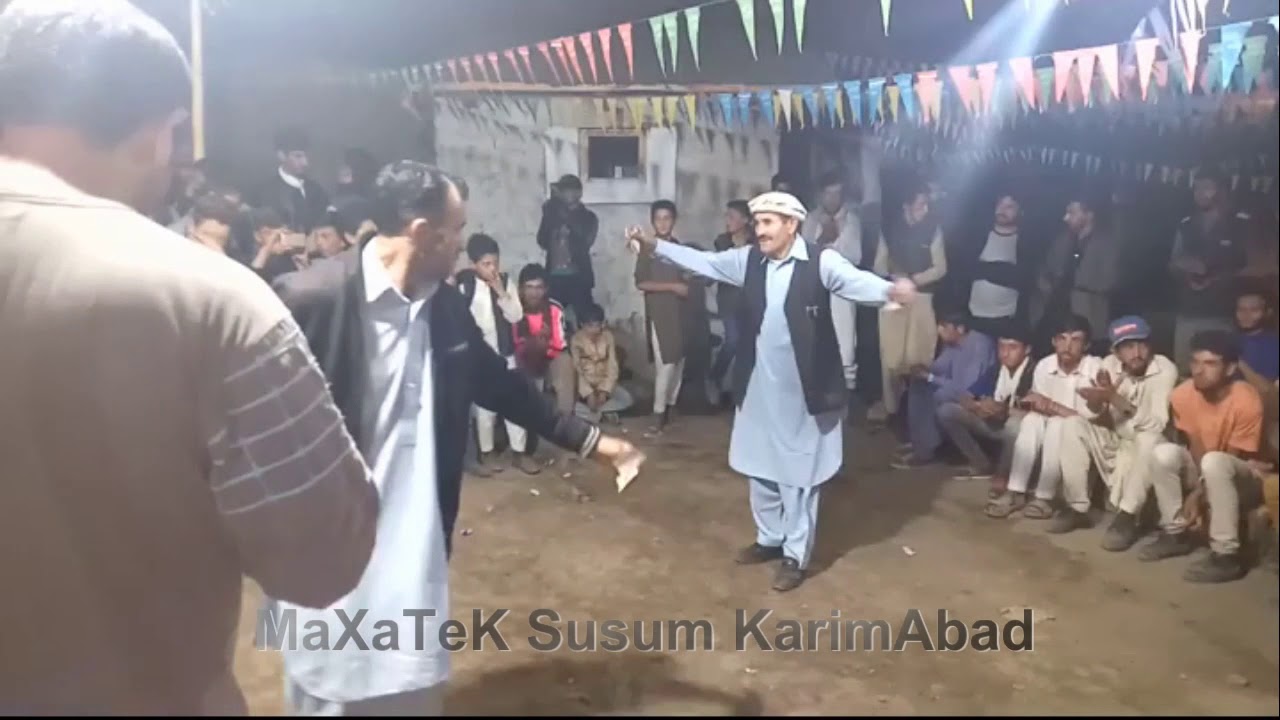 laghal jhuruni ma denaro | Dhool Ishtok | Chitrali Dance | Susoom Karimabad | Majhatek Susum |
