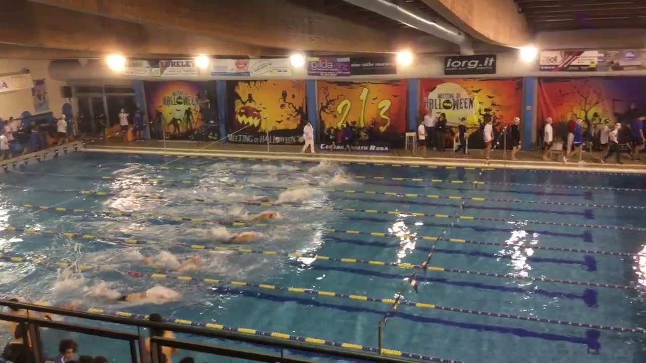 THOMAS CECCON ( 16 years old) junior 1  anno  100 butterfly 54.01