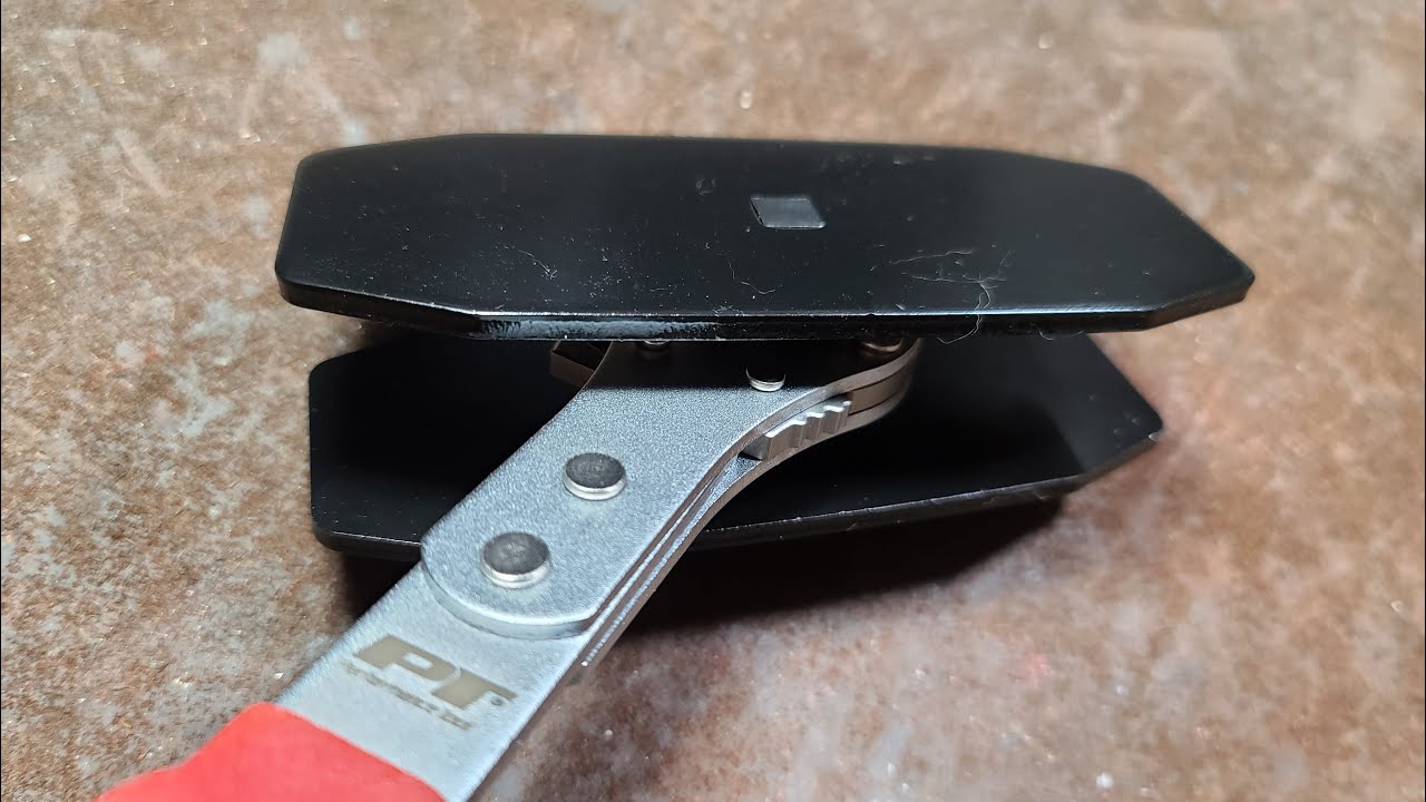 PT (Performance Tool) Ratcheting Brake Caliper Piston Tool Review (Needs Improvement)