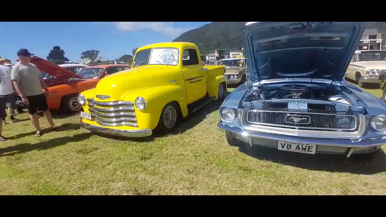 Beach hop 2025 day 2. Cars Planes. And jet cars.