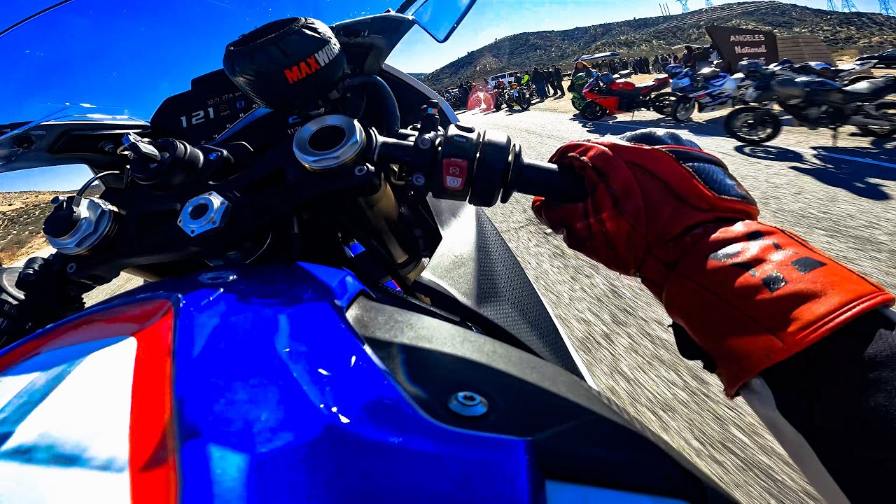 Ducati V4 vs BMW S1000RR