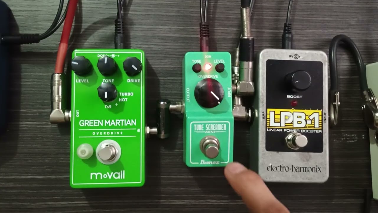 IBANEZ TS 9 VS GREEN MARTIAN MOVALL #caline #guitar #distortion #ibanez #overdrive #guitarra
