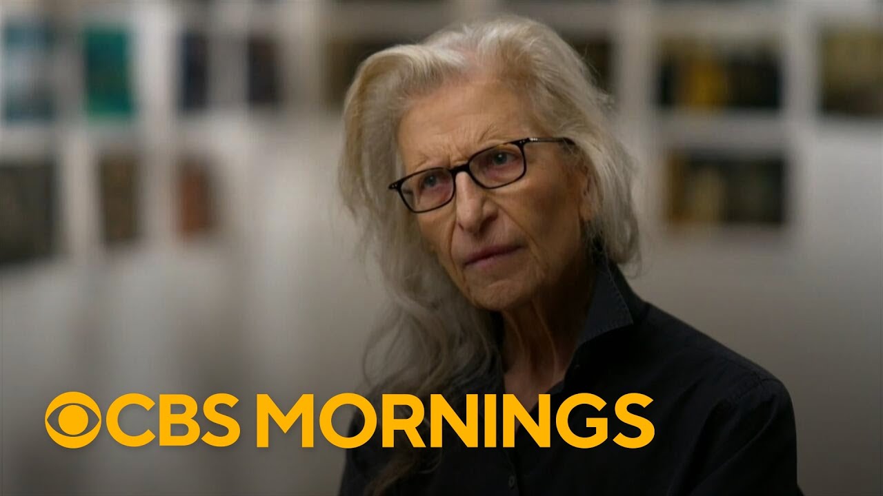 Annie Leibovitz shares moments behind photographing some of the world's most influential women