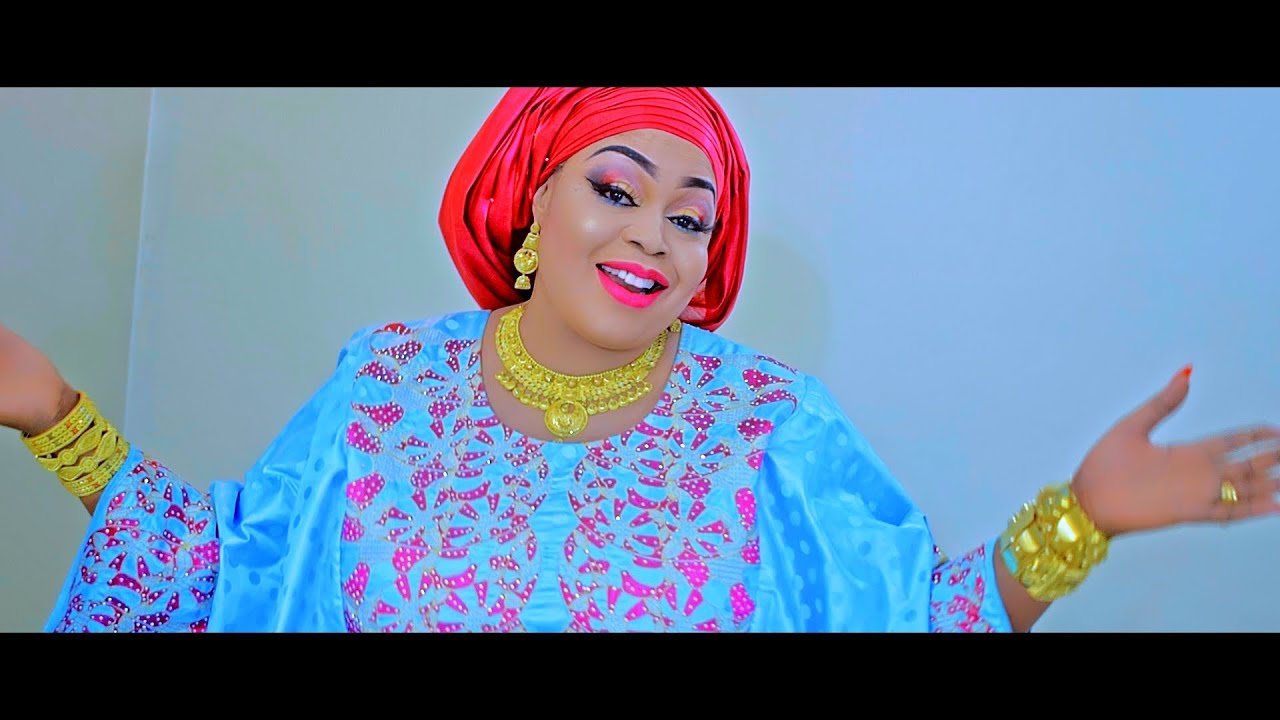 Nene SOUMANO MARIAM BOIRE (Marie Saint Claire) vidéo officielle