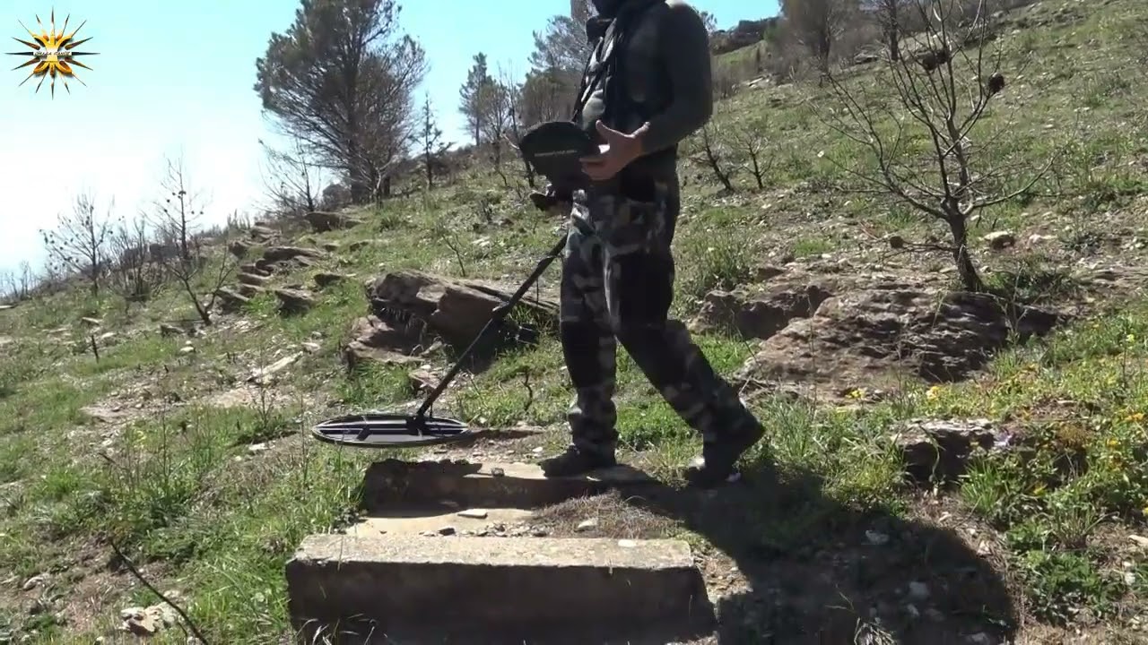 Ψάχνοντας για κενά και μέταλλα σε παλιές Αγγλικές εγκαταστάσεις με Nokta Invenio Pro  Έρευνα 2023