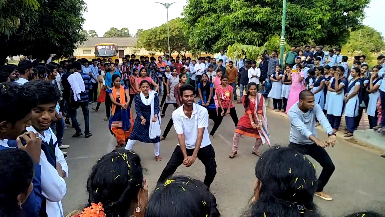 Flash mob in giet