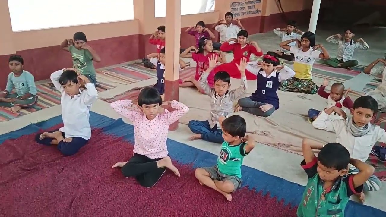 🕉️🙏🌹🚩🇮🇳 komra tarun sanga children yoga center yoga practice 🕉️🙏🌹🚩🇮🇳