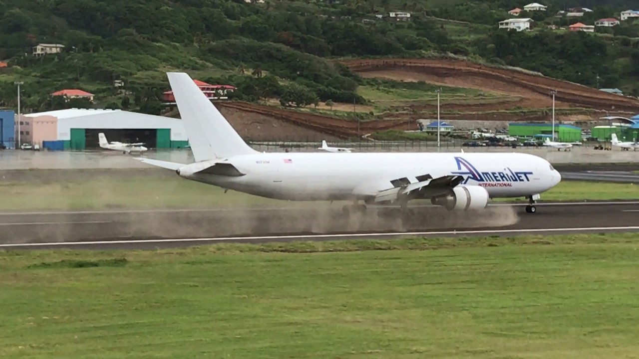 Amerijet landing at AIA