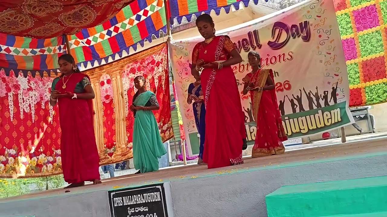 అణగారిన జీవితాల్లో అక్షర దారి - డ్యాన్స్ - 7 th girls - annual day  - ZPHS MALLAPARAJUGUDEM