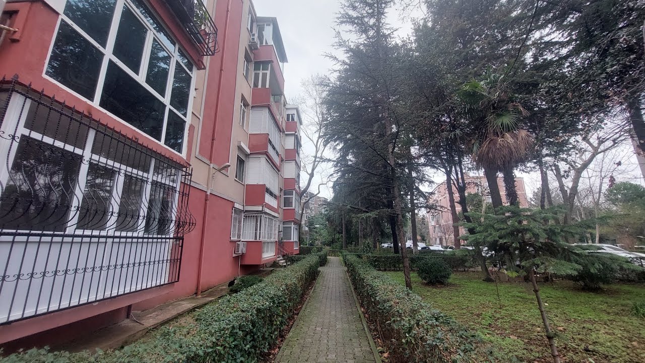 Bakırköy Ataköy'de Komple Yeşillikler içerisinde Daire Turu 