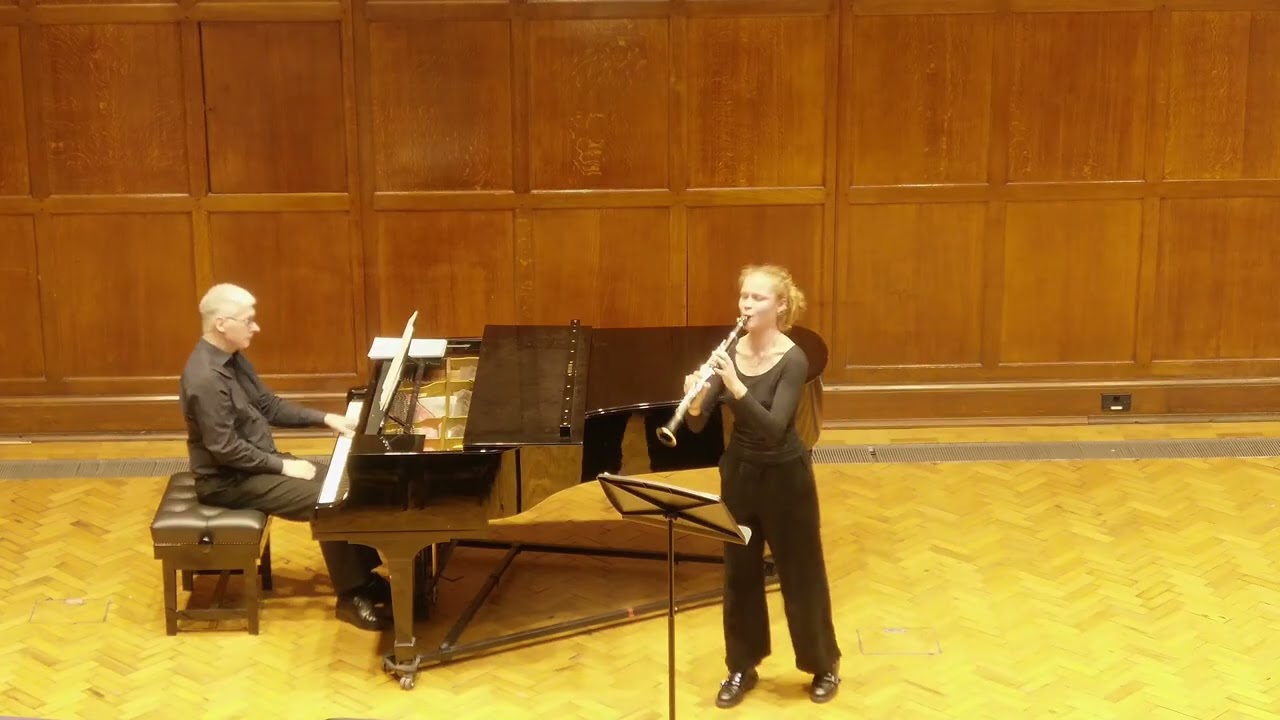 Weber, Clarinet Concerto No. 2, 1st Movement. Madeleine Jablonowska