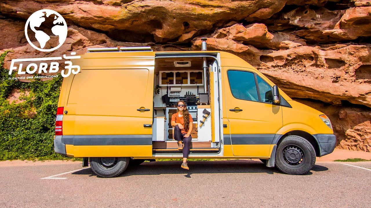 SOLO Travel NURSE превращает уютный фургон | Vanlife Tour