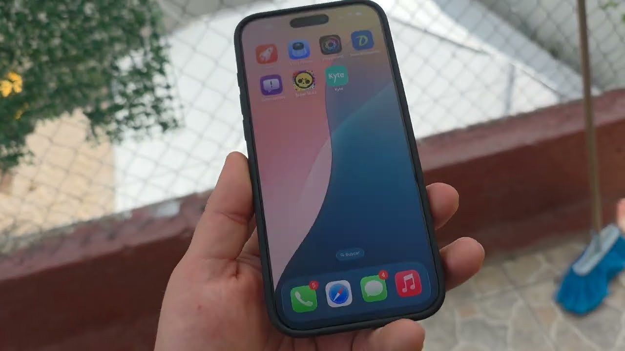 iPhone 16 Pro Max в 2025 году — это то, что вам стоит купить. Не дайте себя обмануть.