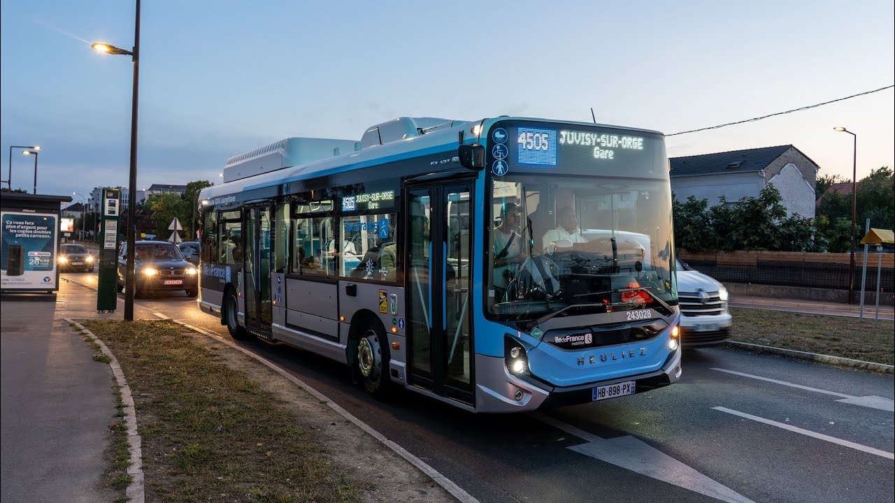 Transdev Cœur Essonne | HeuliezBus GX137L GNV 243028 | Ligne 4505 | Sortie dépôt
