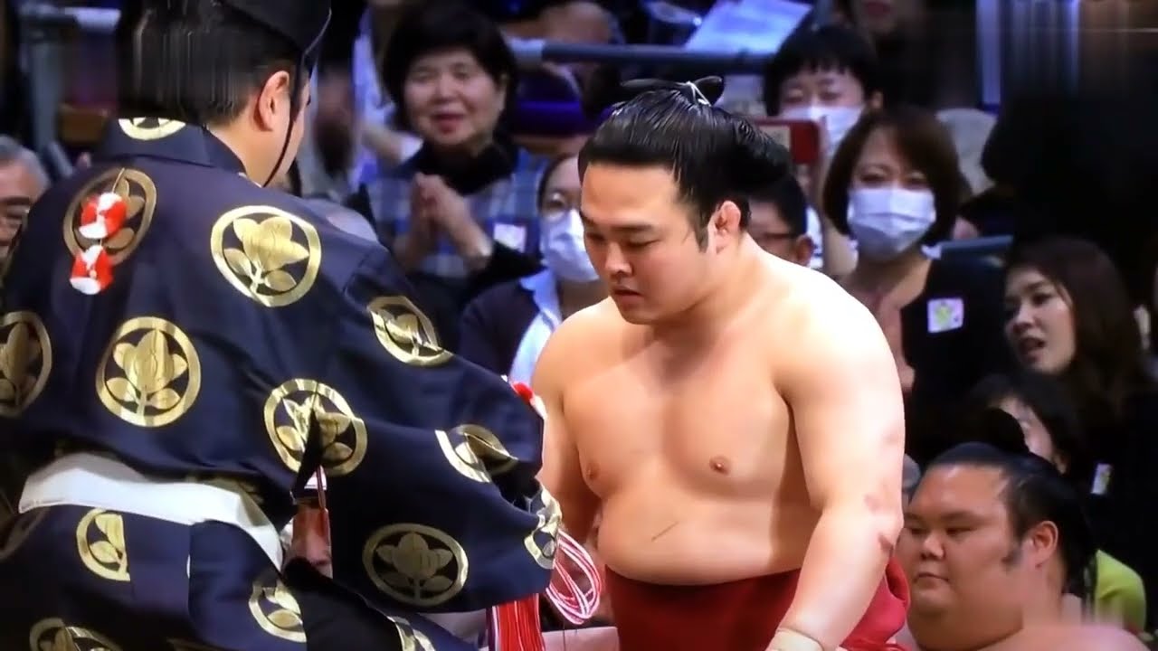 Enho, the strongest pound-for-pound pro sumo wrestler