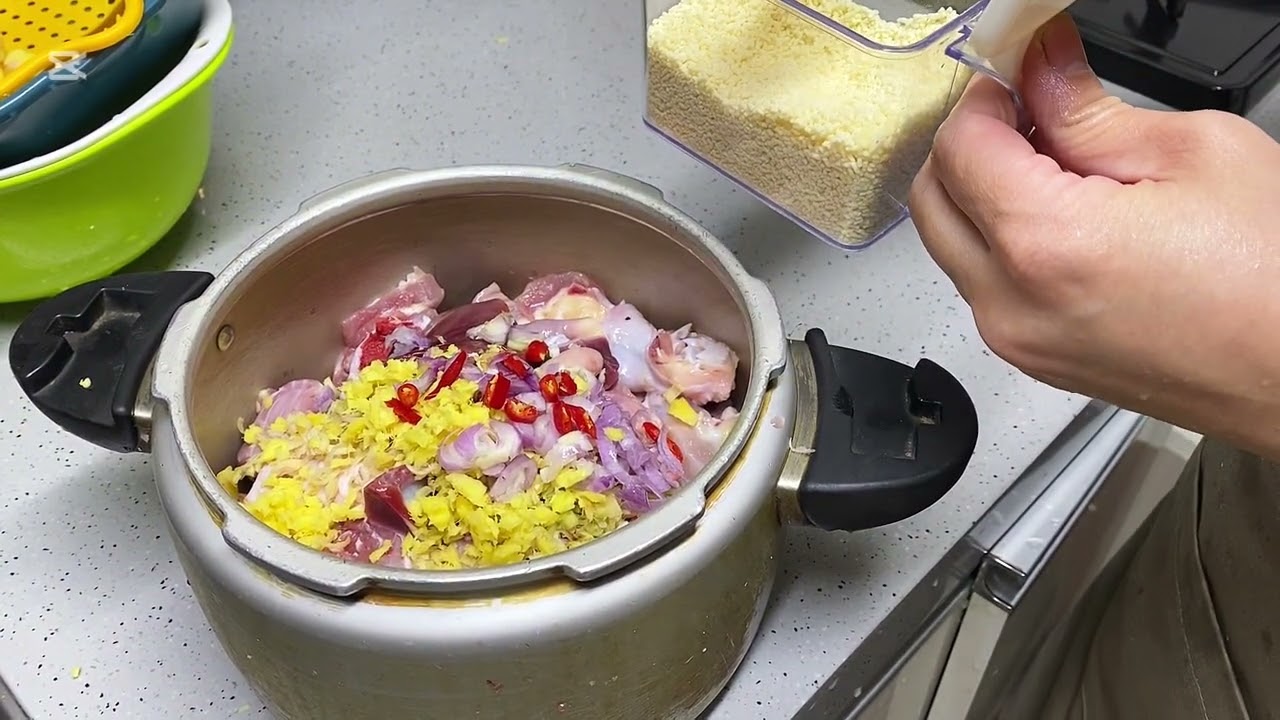 Cơm chồng nấu. Hương vị Việt tại xứ sở Kim Chi