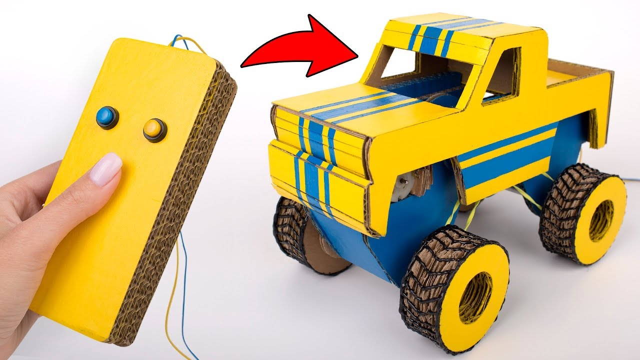 Fahre Autorennen Mit Deinem Eigenen Spielzeugauto Aus Karton