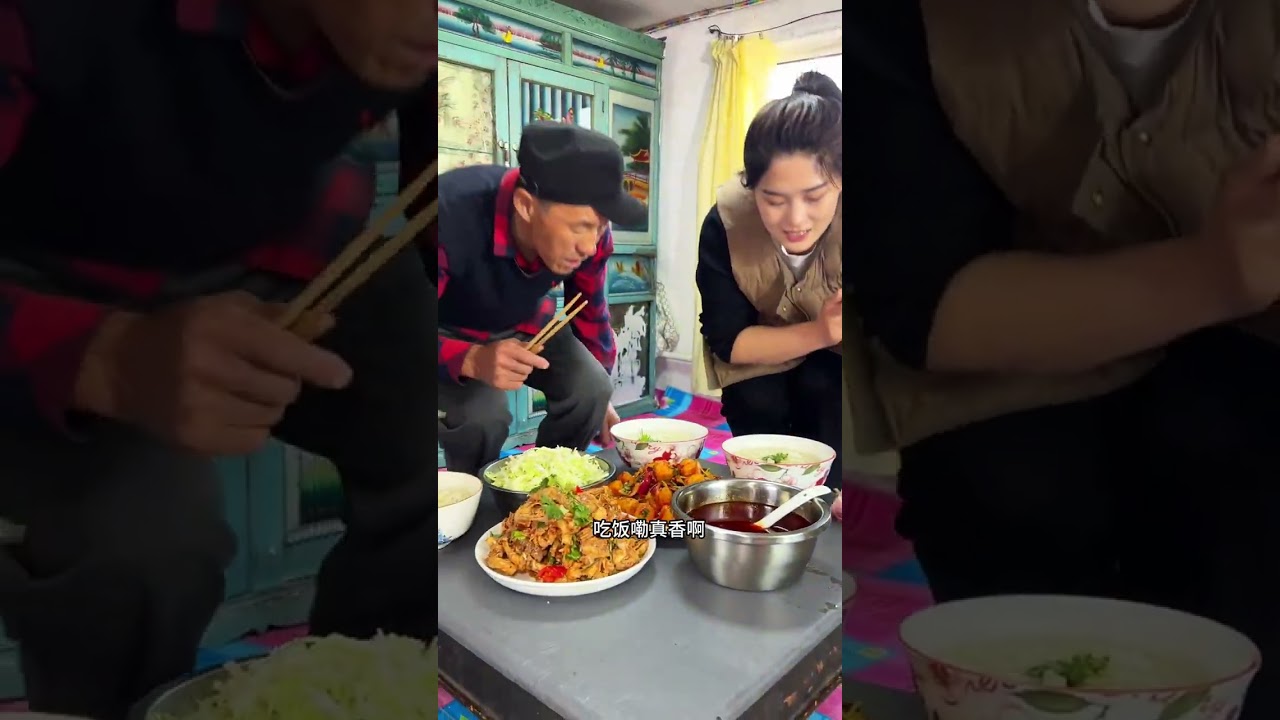 看看俺老婆婆在家做的辣汤刀削面 真是香迷糊啦！#乡村美食 #记录我的农村生活 #新农人计划2025