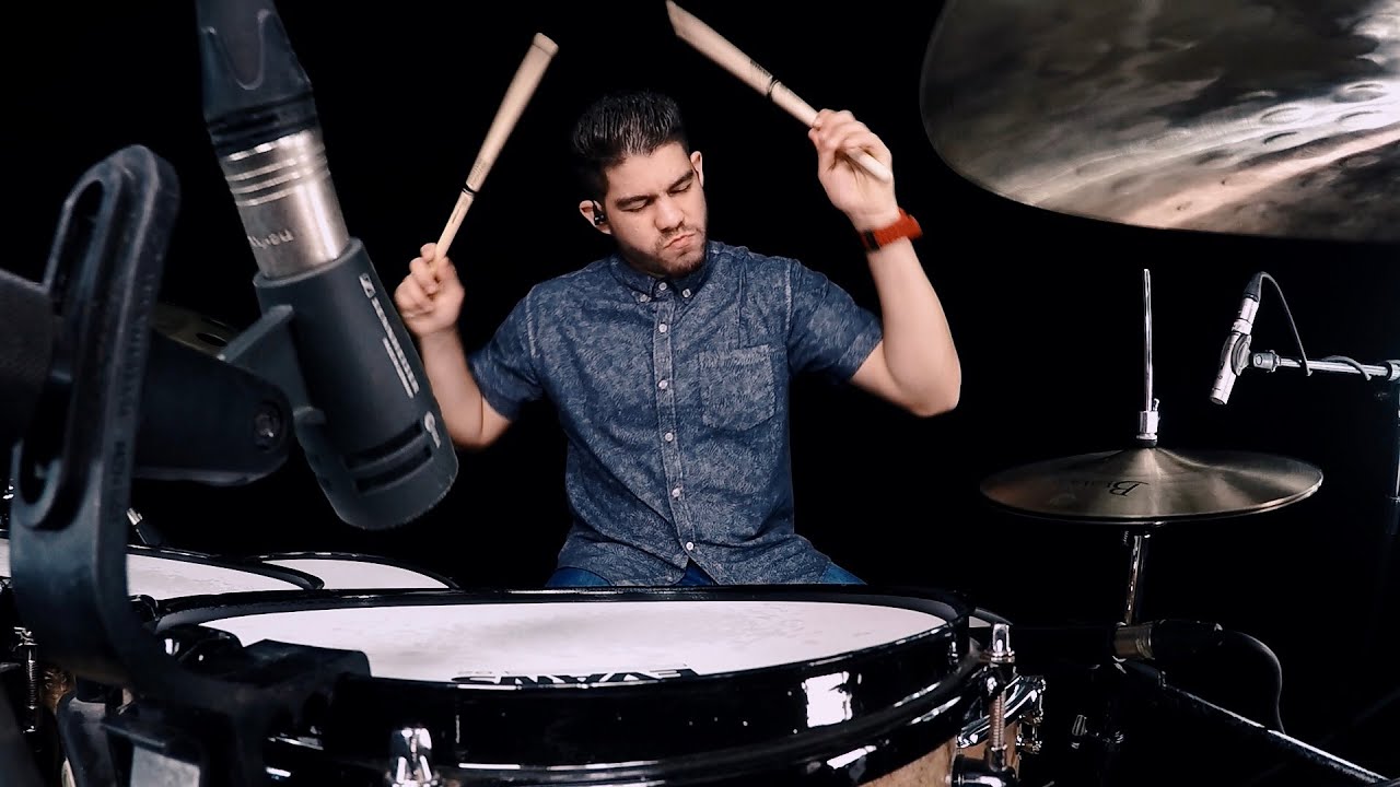 Moving Forward - Israel Houghton (Drum Cover) Héctor García