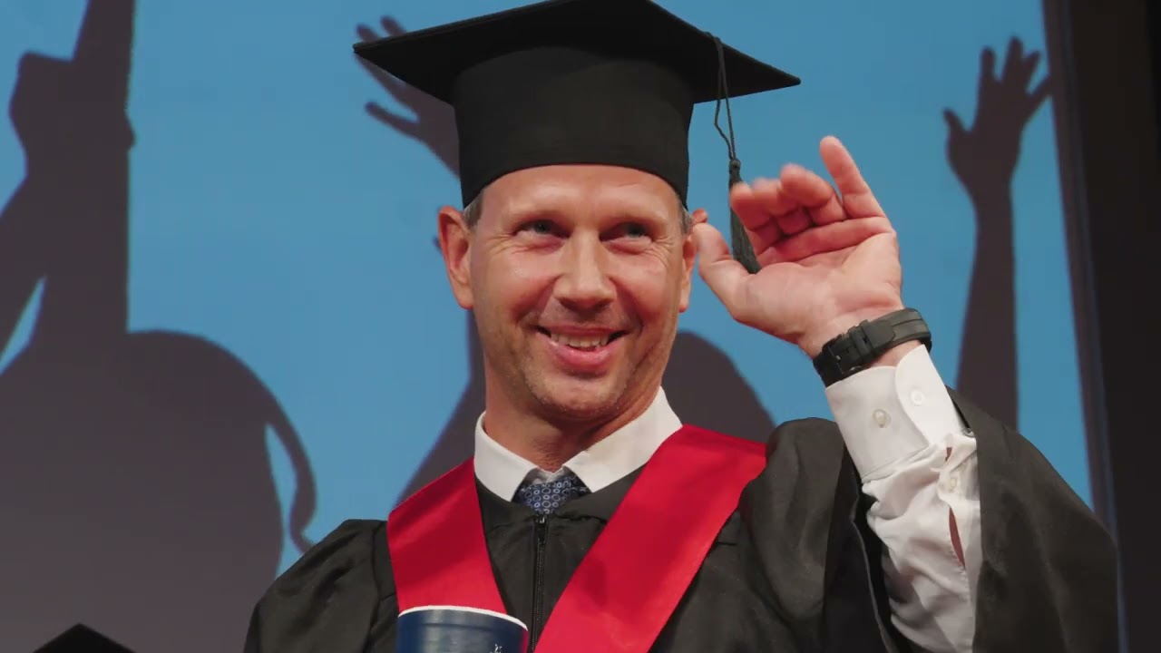 Graduierungsfeier 2022 der KMU Akademie & Middlesex University