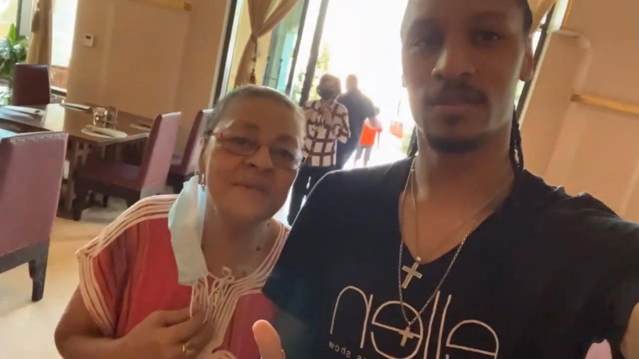 Les Twins | Laurent and Mama B | Dubai Trip | Day 1 | Saturday 20 November 2021
