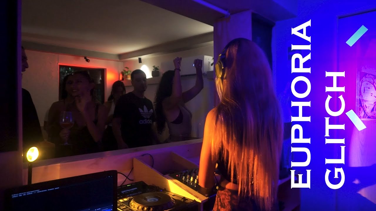 Tech House Mix desde un Bar Análogo y de Mixología | Euphoria Glitch x Mamuth Bar |