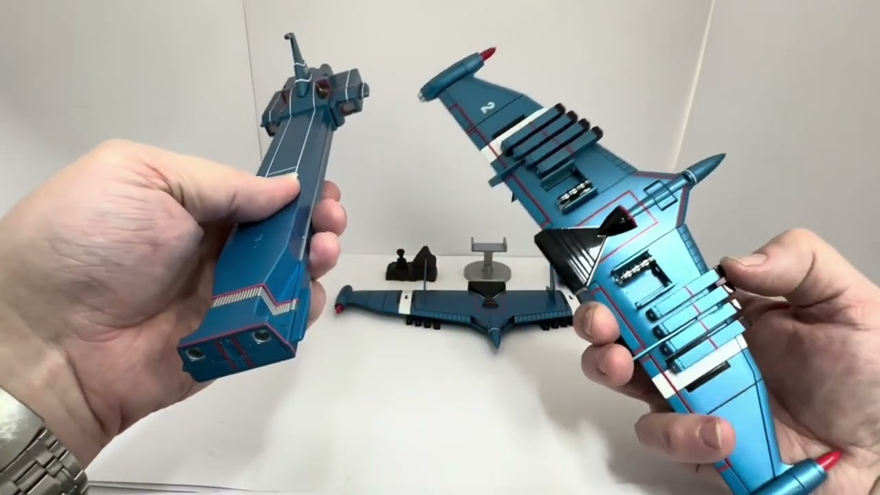 Vintage Aoshima 2006 Gerry Andersons Ltd Ed Captain Scarlets Solar Spaceship Zero-X Die Cast  Model
