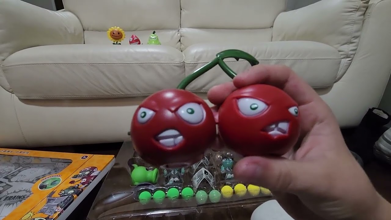 UNBOXING PVZ!!! (LANZAGUISANTES TRAVIESOS).