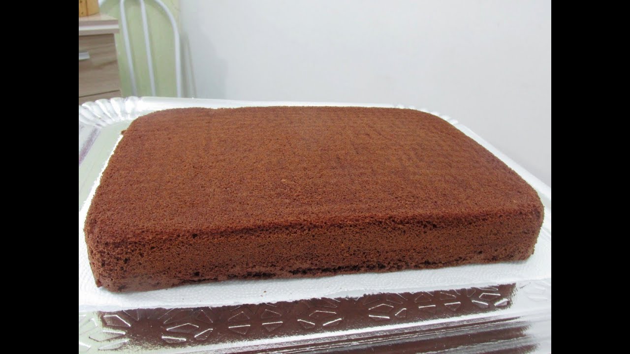 Bolo de chocolate super fofinho! Massa especial para bolo de festa! Adriene Amorim.