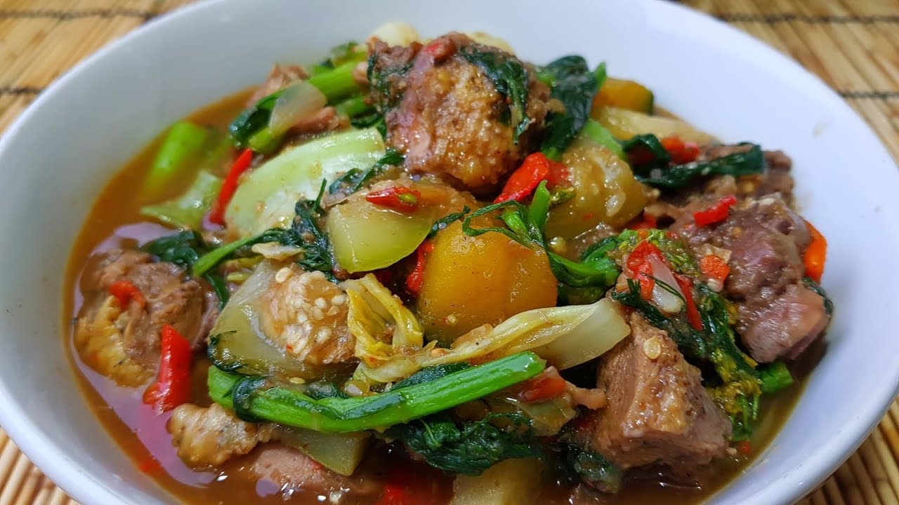 กับข้าวกับปลาโอ 522 : แกงอ่อมไก่ อ่อมอีสาน ผักเยอะๆ  Isan curry chicken with dill
