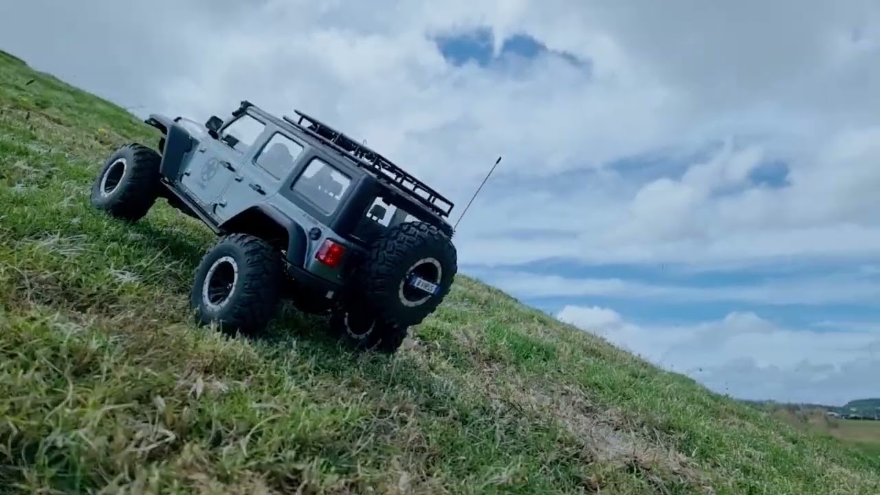 Yikong YK4082 Jeep Rubicon 1/8 scaled crawler Part 2 Hill climb #rc #rccrawler #jeepwrangler #jeep