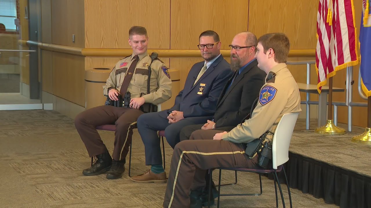 2 new Anoka Co. deputies follow in dads' law enforcement footsteps