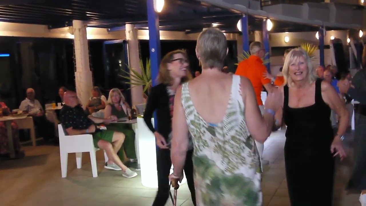 TUI BLUE SUITES GRAN CANARIA Evening Entertainment