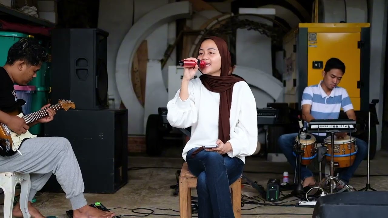 BINTANG KEHIDUPAN - VENNA ANDRIANA  |