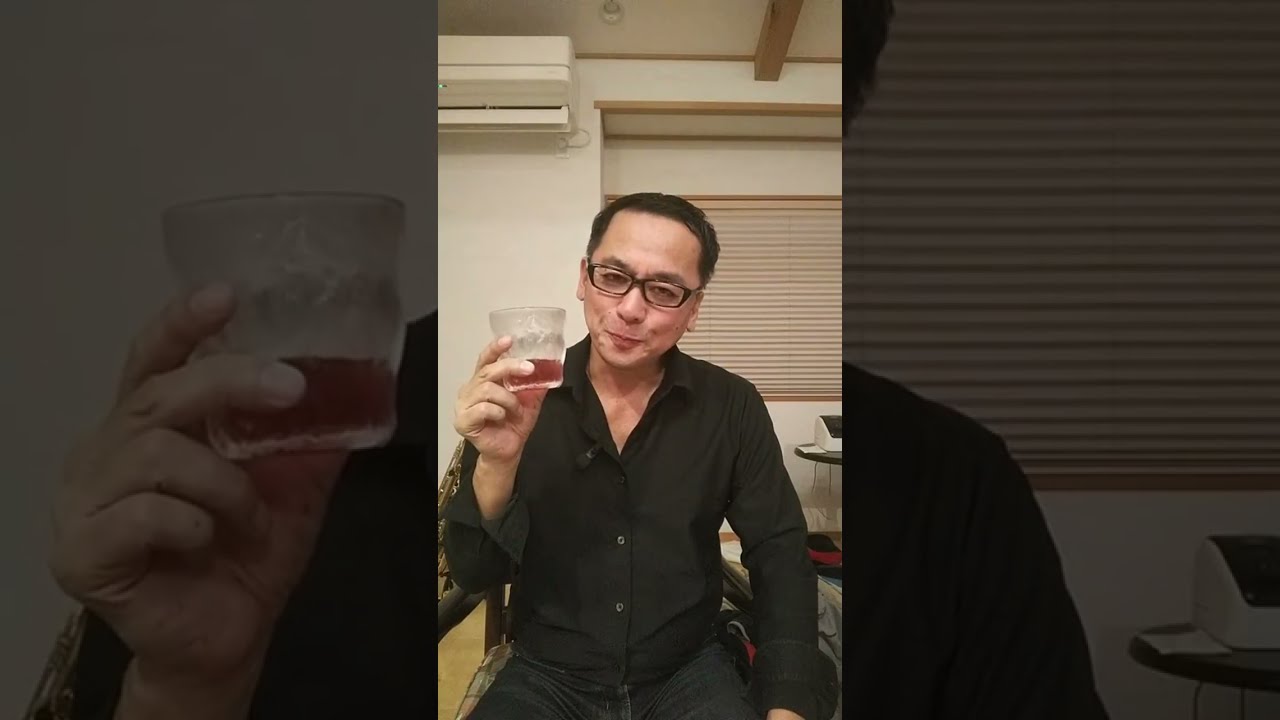 AQA華 がライブ配信中！