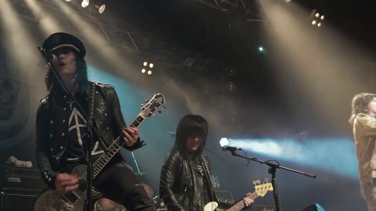 L.A. Guns - 