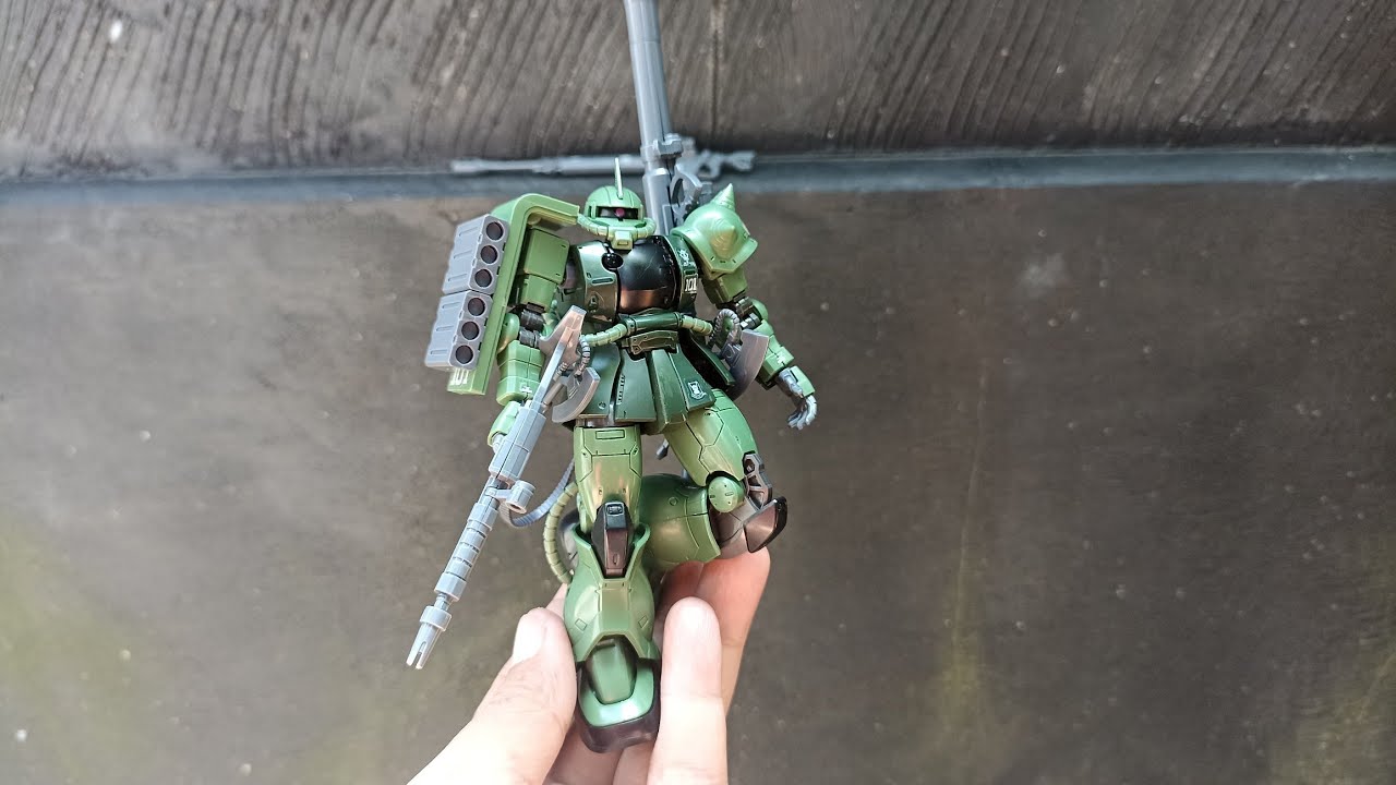 Review HG 1/144 Zaku II Type C-6/R6 by DuiJui