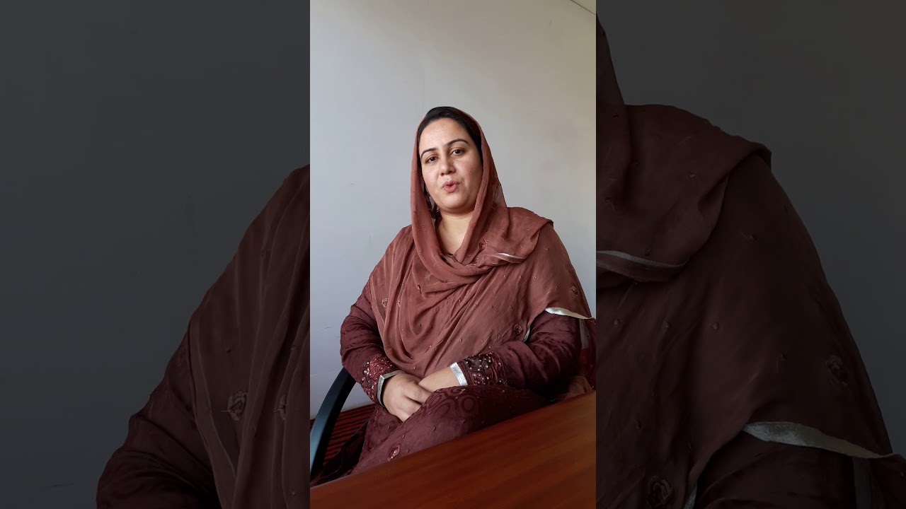 Gojri artist Parveena Chowdhary interviewed by Dr. JAVAID RAHI at Srinagar on 17th August 2017