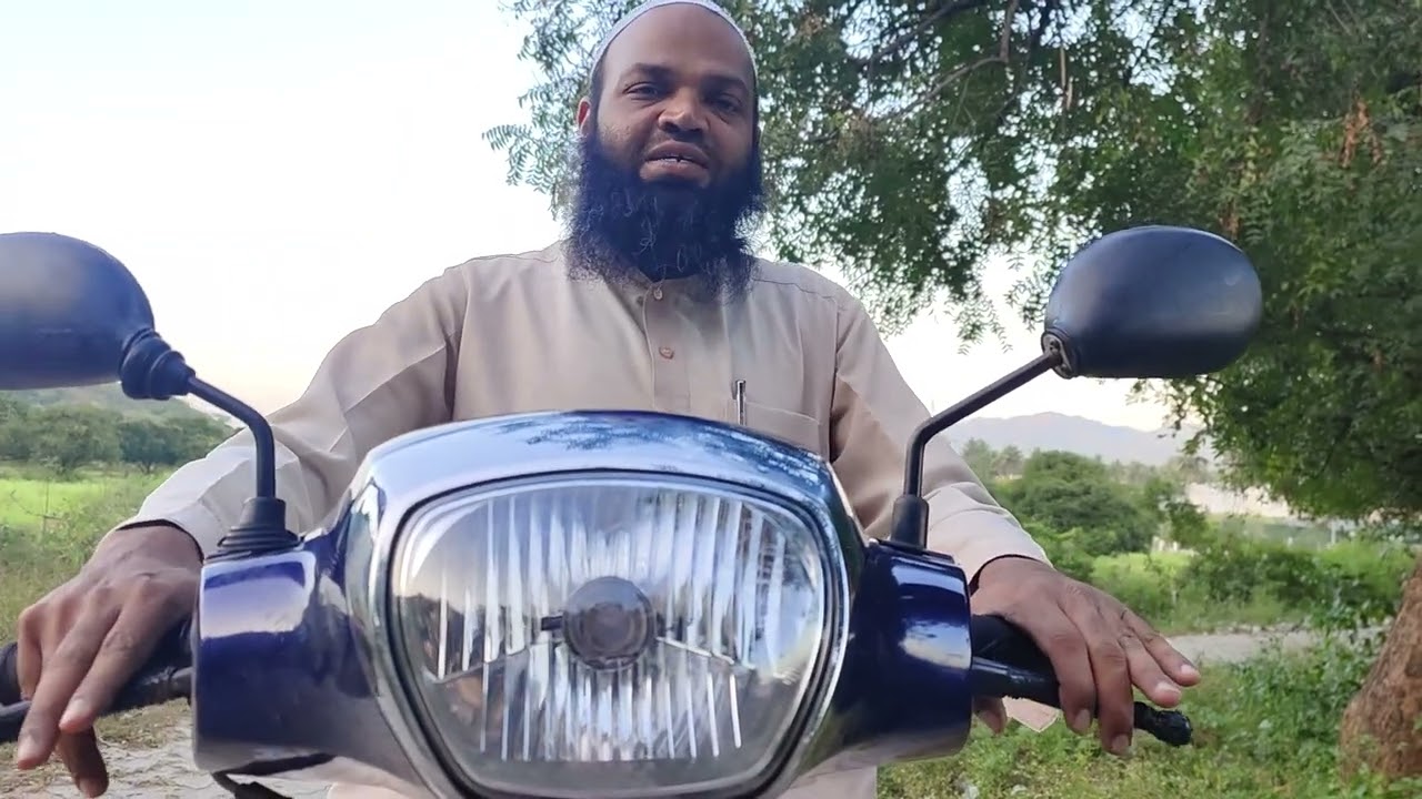 Two wheeler chalate vaqht kin batun ka khayal rakhen #shaikhabdussaboorumarimadani