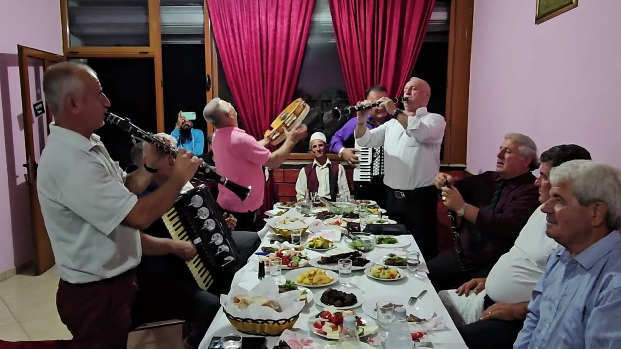 Idajet Shtepenja Fatmir Toska Klarinet Llazar Prifti Yzeir Muca Fizarmonike Fatmir Koxhaj ne Defe