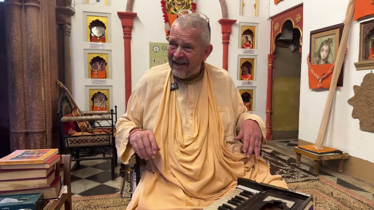 Creemos que somos dioses #bhaktiyoga 