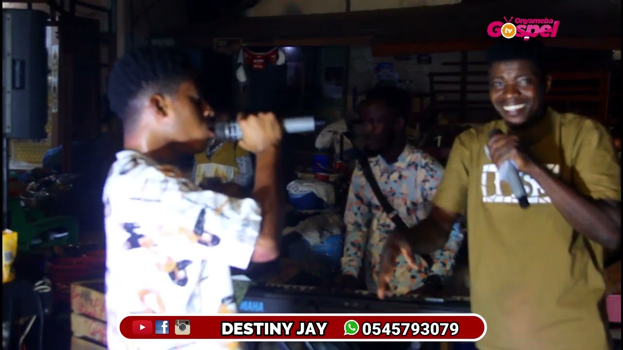 Too much oil😭🔥 this young boy surprised Ken Brothers as he worships on the streets of Kwahu 🔥