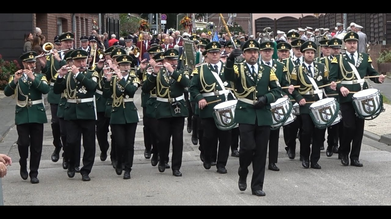 Der zweite Teil der Montags- Klompenparade Grevenbroich-Elsen. Minute 2-4 leider ohne Ton