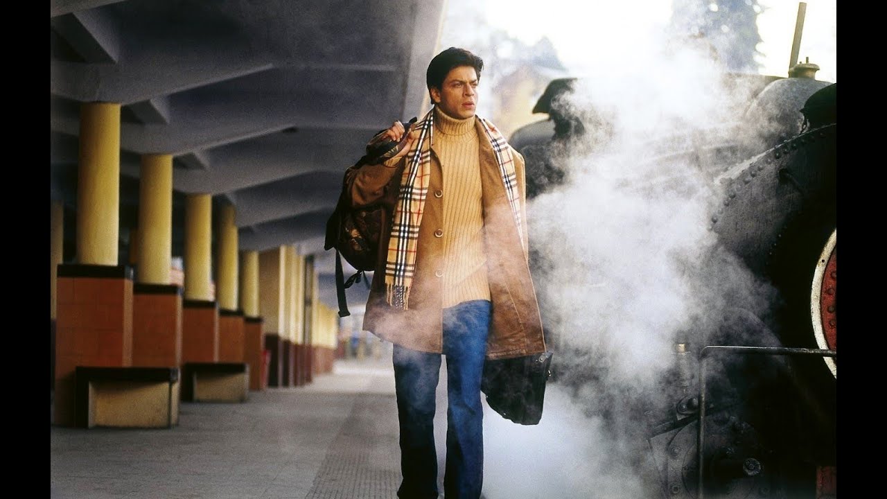 Main Hoon Na Title Song (Remix) | Shahrukh Khan, Sushmita Sen, Zayed Khan