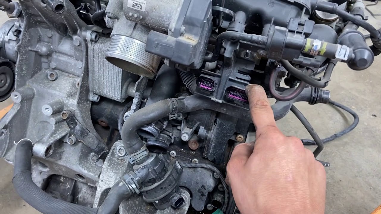 2.0t b8 Audi WATER PUMP / INTAKE MANIFOLD TFSI a4 a5 a6 q5