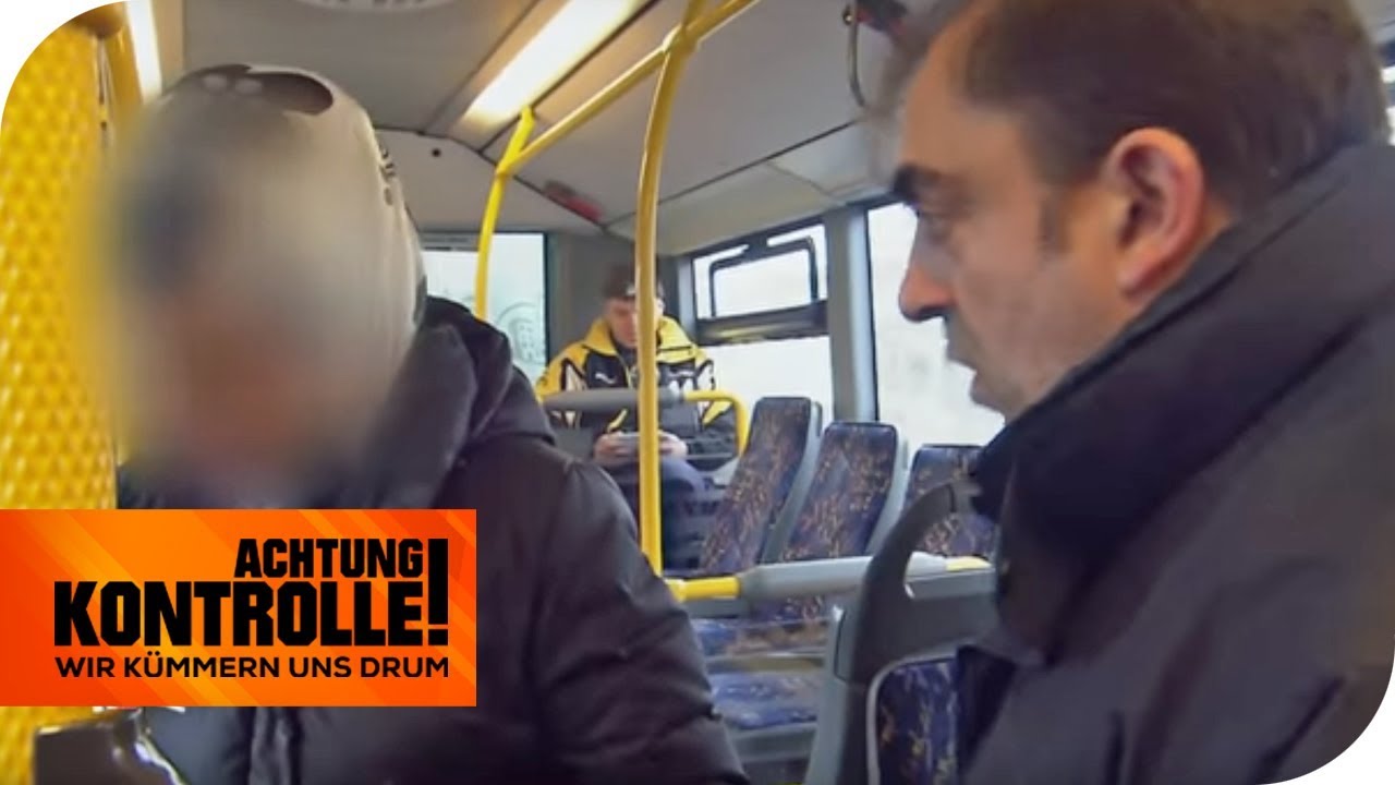 Junger Frau kommen die Tränen: Beim Schwarzfahren erwischt! | Achtung Kontrolle | kabel eins